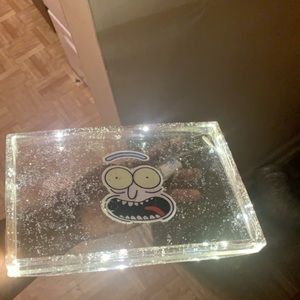 Custom rolling tray